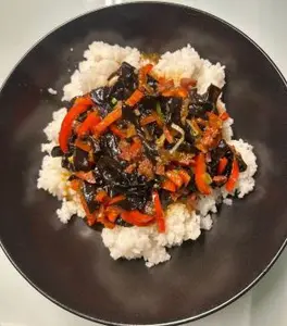 Judasohren mit Reis und Teriyakisauce; Foto Sonny 1.2.26