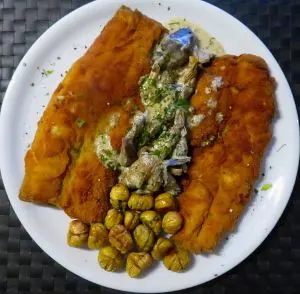 Karpfen und Brasse mit karamellisierten Edelkastanien und gemischten Pilzen à la Crème; Foto Michael 22.12.25