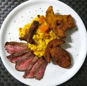 Kürbisrisotto mit Steinpilz- und Mönchskopfschnitzeln u. Beefsteak; Foto Michael 26.10.25