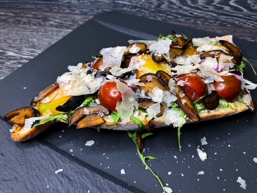 Baguette mit Flockenstieligen Hexenröhrlingen; Foto Stefan 30.8.23