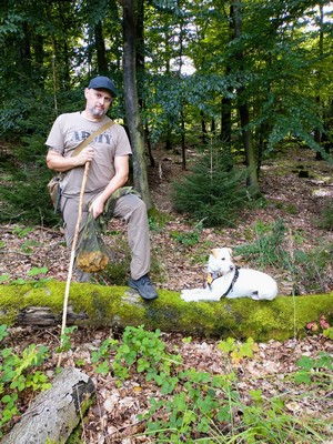 Michael, Odin und Pfifferlinge im Netz; Foto Privat 6.9.23