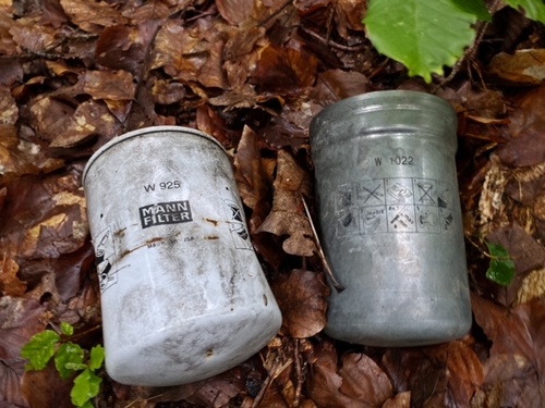 Im Wald entsorgte Ölfilter; Foto Stefan 2.6.24