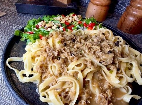 Tagliatelle mit weißer Bolognese von Krauser Glucke; Foto Stefan 8.9.26 Tagliatelle mit weißer Bolognese von Krauser Glucke; Foto Stefan 8.9.26